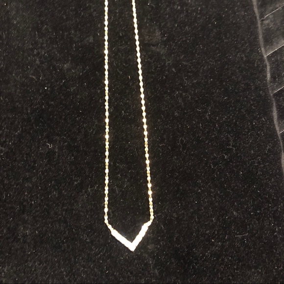 9” gold necklace with rhinestone V - Picture 4 of 4